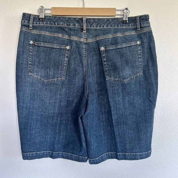 Chicos Platinum Jean Shorts Kasan M Bermuda Denim Stretch Medium Wash - Picture 4 of 8